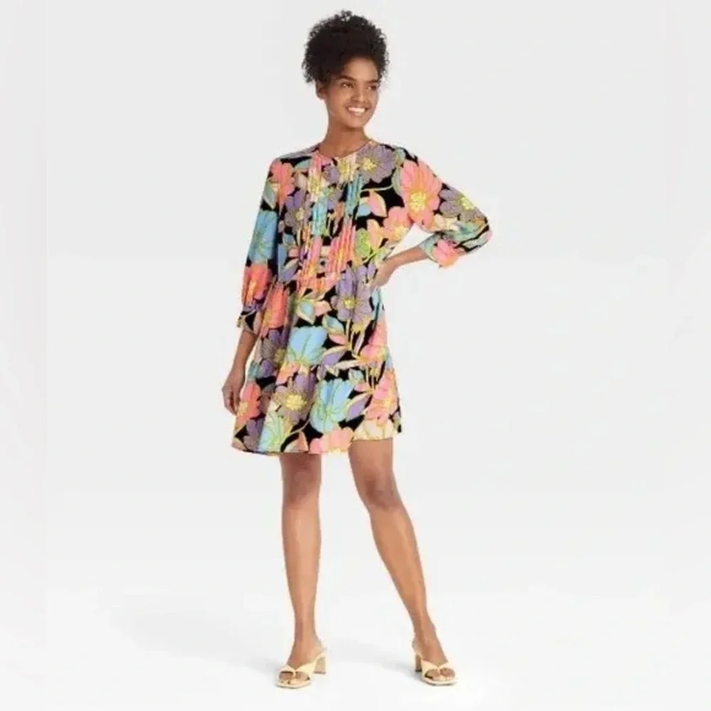 WHO WHAT WEAR NWOT Outline Floral Watercolor Print Dress‎